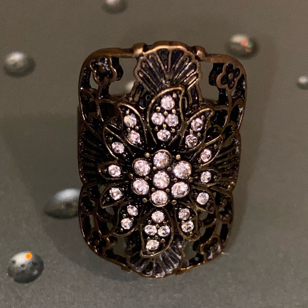 Women’s Bronze with Crystals Ring Size 7-8